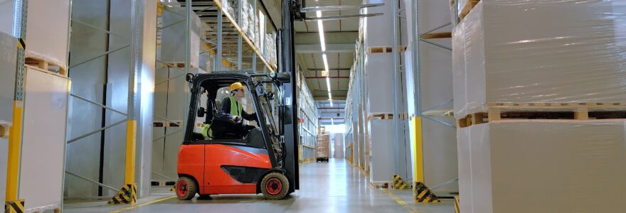 matériel de manutention pour votre entrepôt
